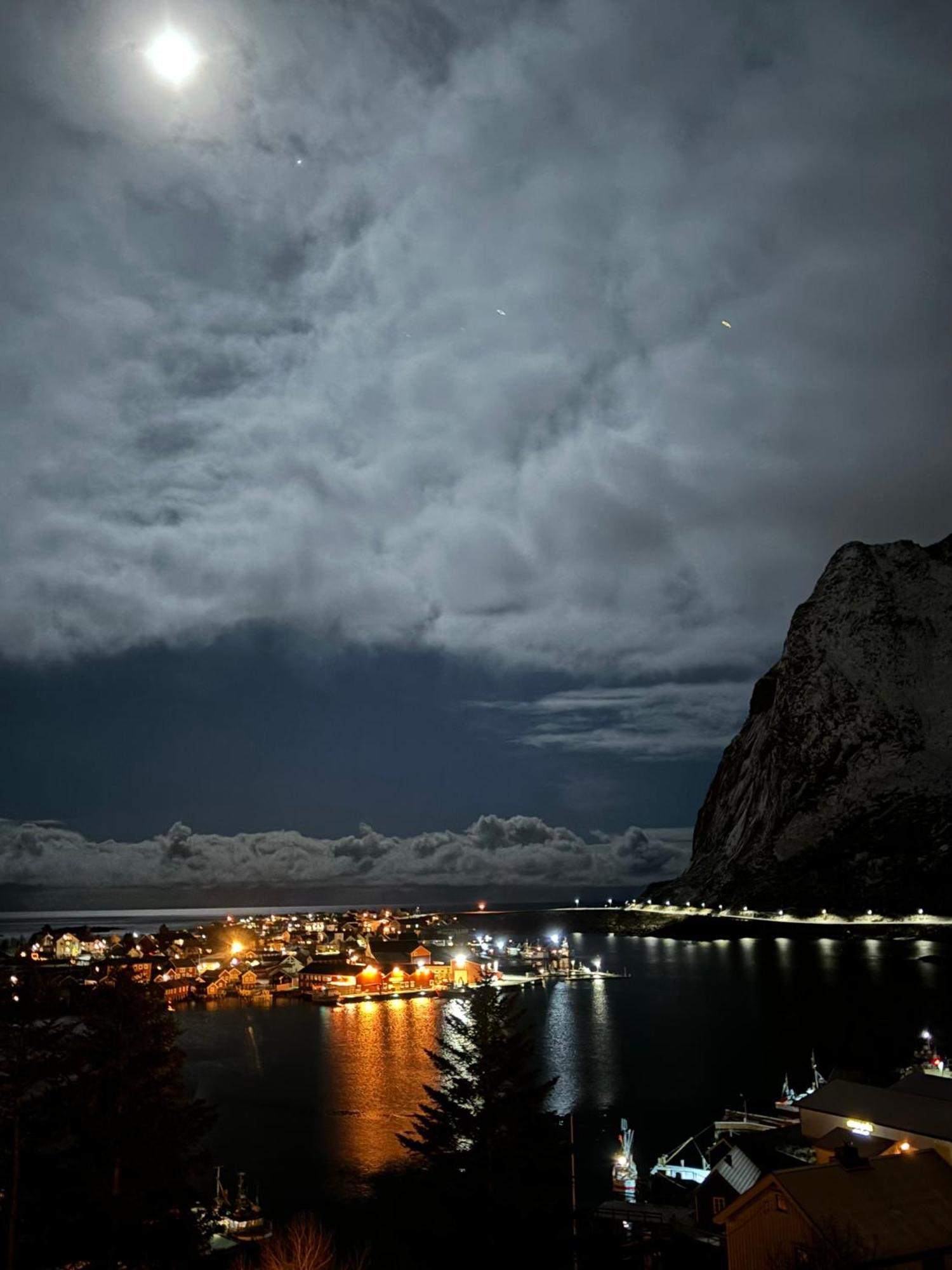 Buodden Rorbuer - Fisherman Cabins Sørvågen Dış mekan fotoğraf